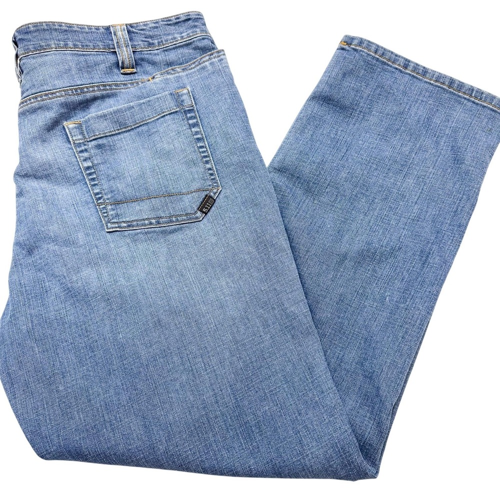 5.11 Tactical Defender Jeans Mens 38 Light Wash‎ Blue Denim 74477-586 40x30